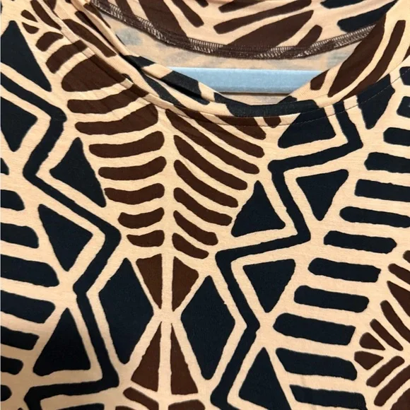 Brand new with tags Missing Polynesia tapa print fitted dress size 1x - Picture 4 of 4